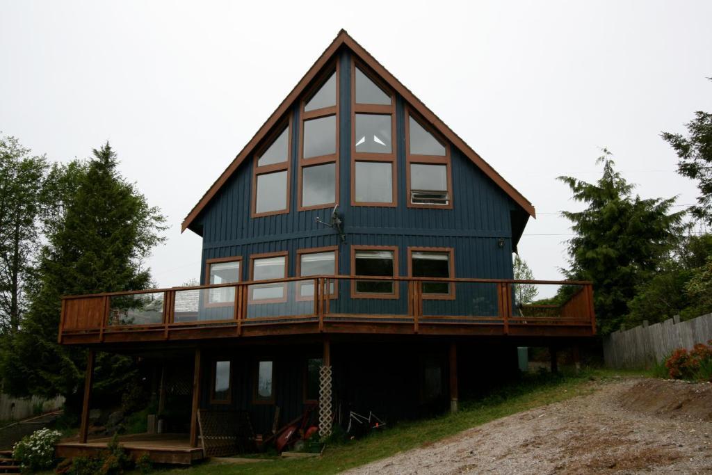 Bed and Breakfast Moon And Sixpence Ucluelet Exterior foto